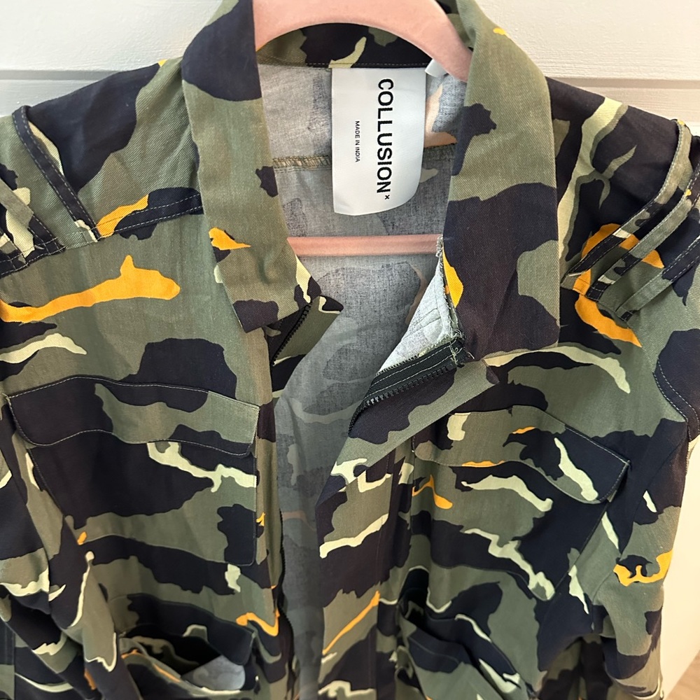 Army style boxy jacket